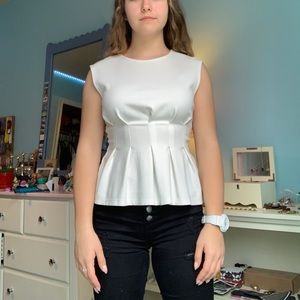 TOPSHOP sleeveless white shirt size 4 US